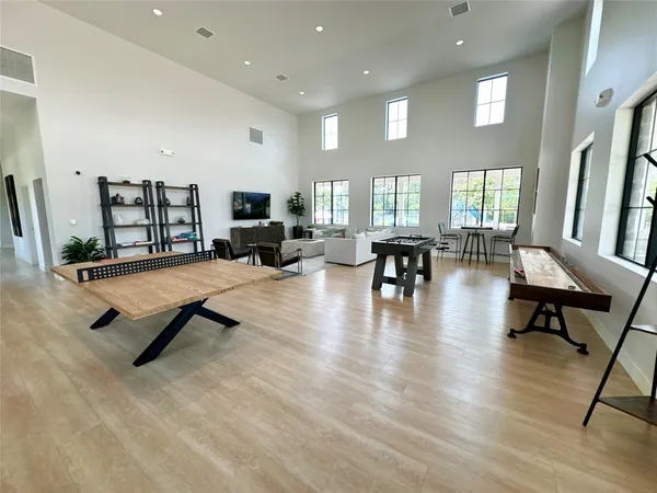 $2,050 | 12164 Ridge Top Drive, Conroe, TX 77304