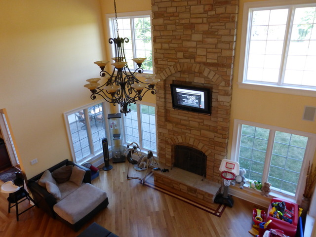 311 North Westgate Road Mount Prospect, IL 60056 - Photo 2 of 18 a living room with furniture fireplace and window