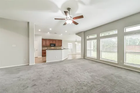 $320,000 | 15922 Azalea Shores Court, Houston, TX 77044