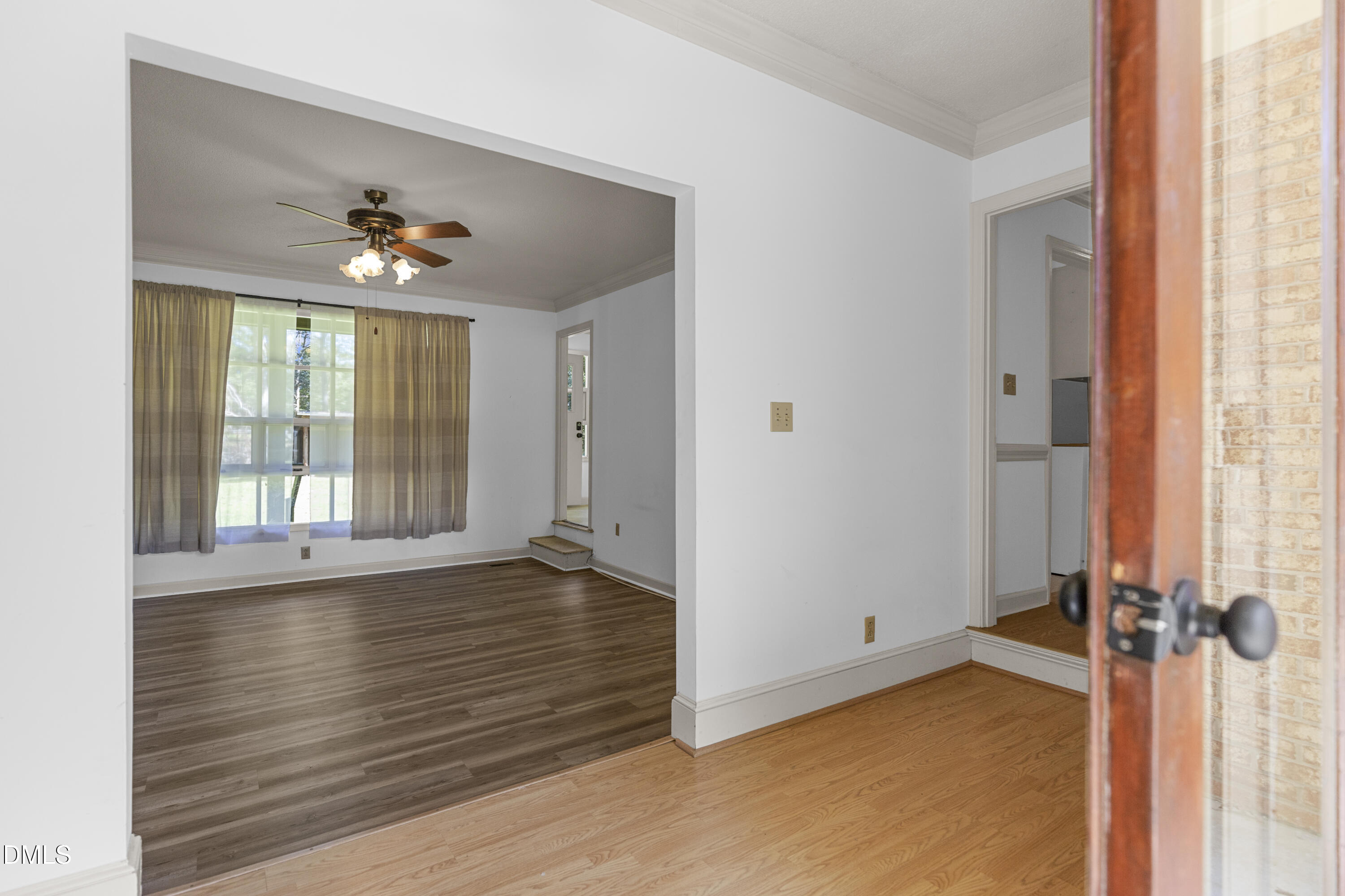 712 West J Street Erwin, NC 28339 - Photo 6 of 29 IMG_2720