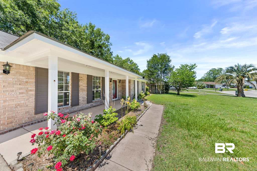 131 Pennbrooke Loop Foley, AL 36535 - Photo 3 of 25