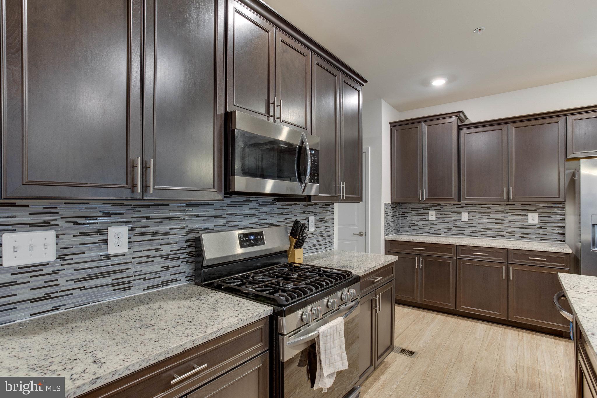 1295 Orchid Road Gambrills, MD 21054 - Photo 4 of 46