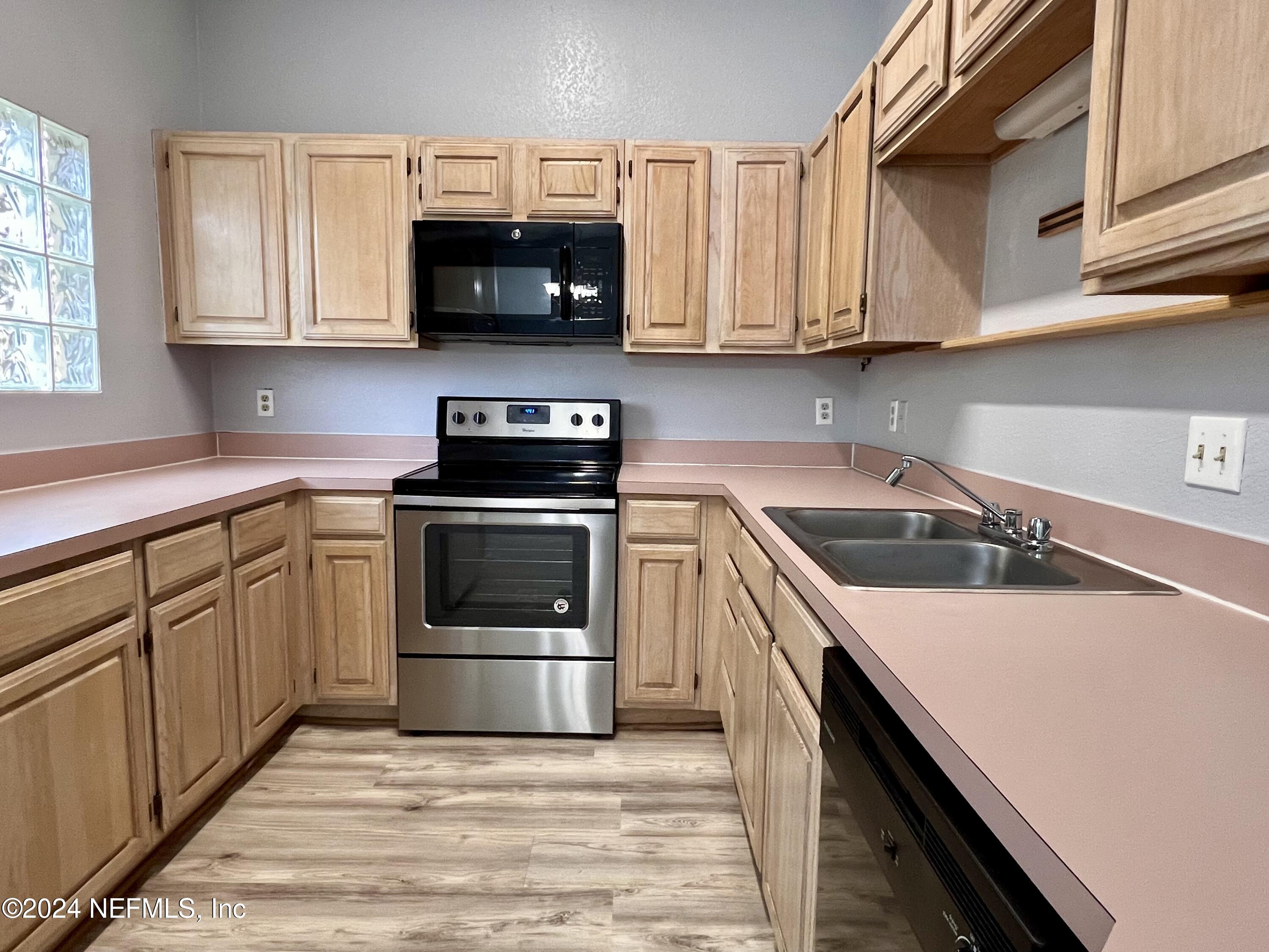 10150 Belle Rive Boulevard, Unit 904 Jacksonville, FL 32256 - Photo 8 of 44 IMG_5300