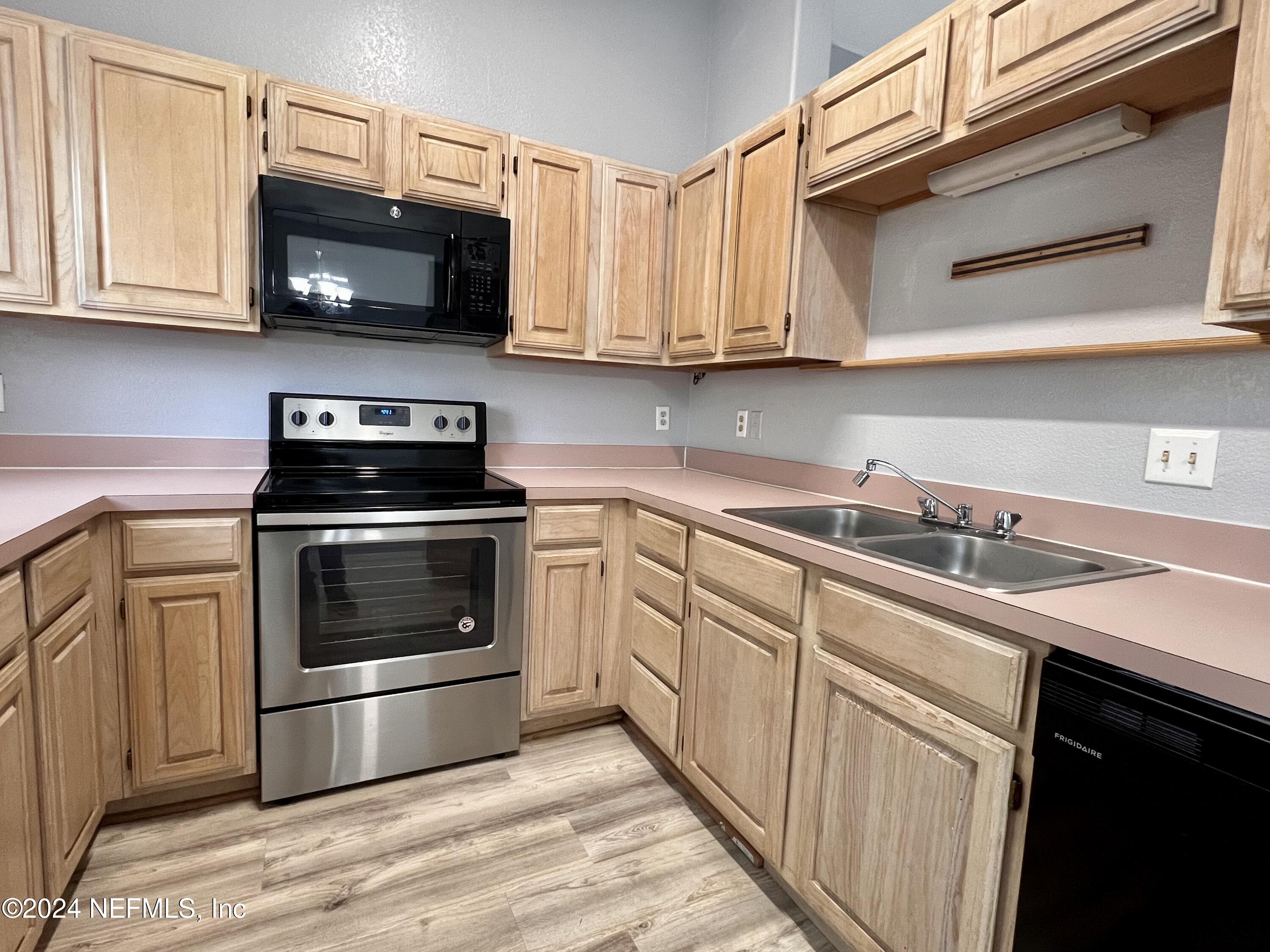 10150 Belle Rive Boulevard, Unit 904 Jacksonville, FL 32256 - Photo 9 of 44 IMG_5302