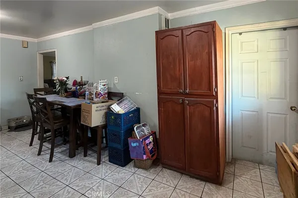 $550,000 | 621 West 108th Street, Los Angeles, CA 90044