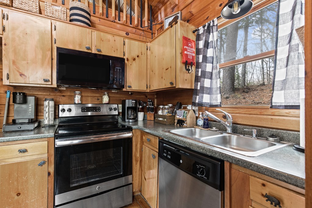272 Laurel Mountain Road Blue Ridge, GA 30513 - Photo 17 of 56