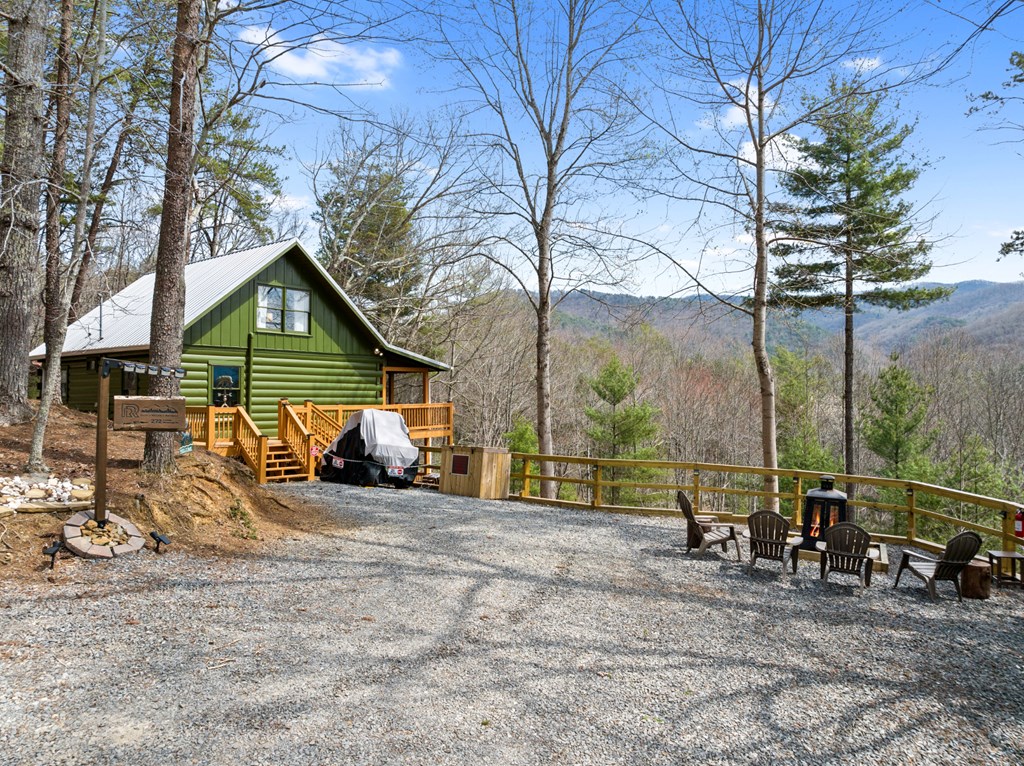 272 Laurel Mountain Road Blue Ridge, GA 30513 - Photo 5 of 56