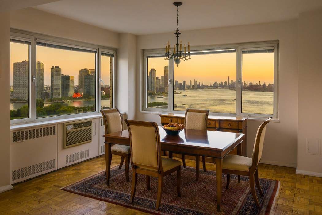 45 Sutton Place South, Unit 17F Manhattan, NY 10022 - Photo 19 of 43