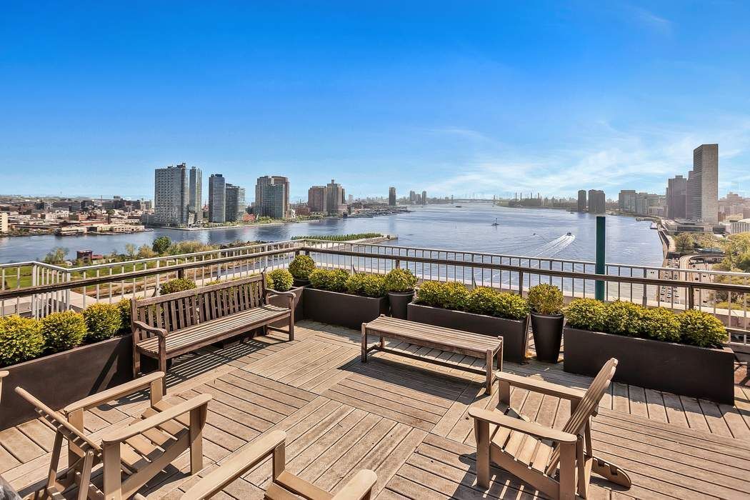 45 Sutton Place South, Unit 17F Manhattan, NY 10022 - Photo 39 of 43