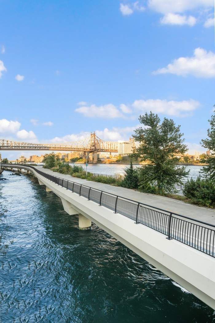 45 Sutton Place South, Unit 17F Manhattan, NY 10022 - Photo 40 of 43