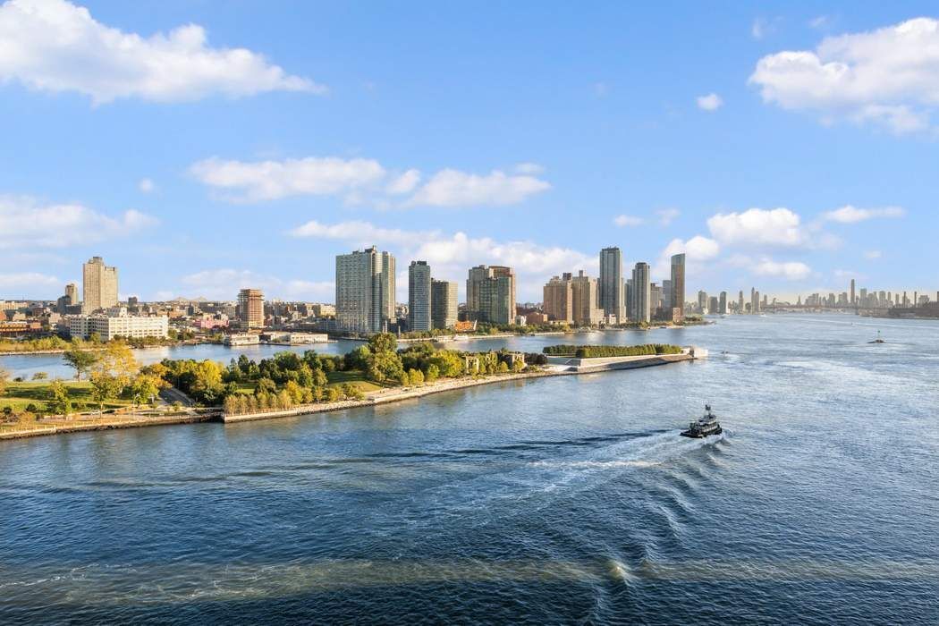 45 Sutton Place South, Unit 17F Manhattan, NY 10022 - Photo 5 of 43