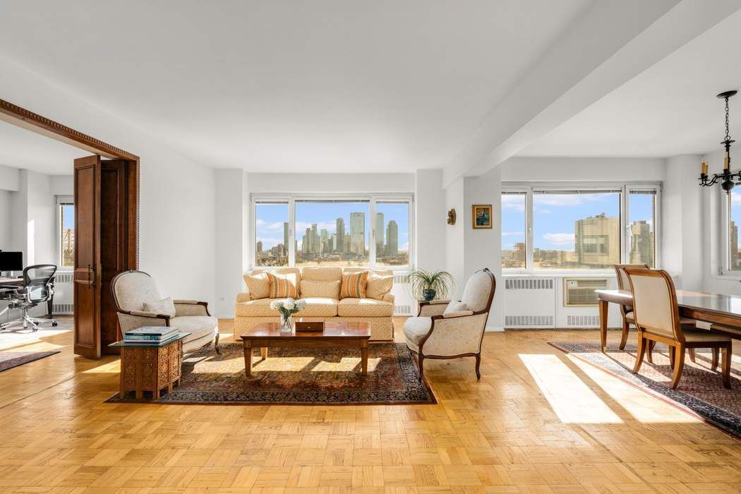 45 Sutton Place South, Unit 17F Manhattan, NY 10022 - Photo 9 of 43