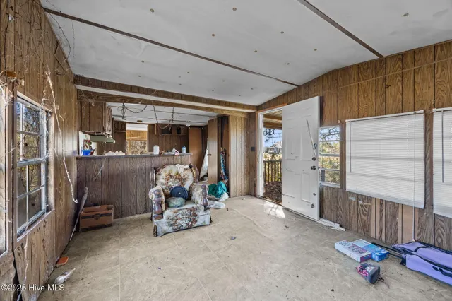 $25,000 | 401 South Maple Street, Oak City, NC 27857