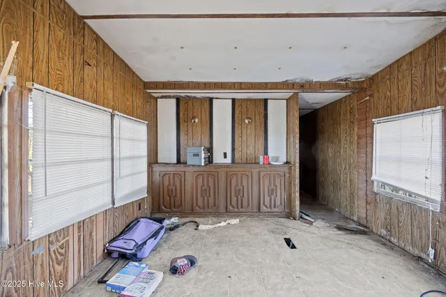 $25,000 | 401 South Maple Street, Oak City, NC 27857