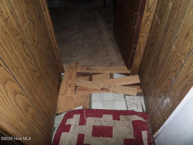 $25,000 | 401 South Maple Street, Oak City, NC 27857