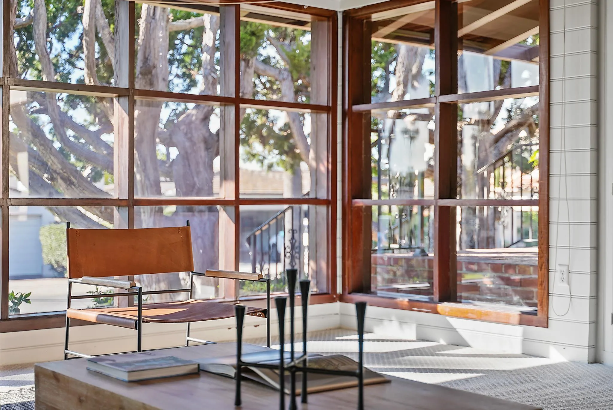 6423 Avenida Cresta La Jolla, CA 92037 - Photo 10 of 33 a building outdoor space with wooden floor and outdoor seating