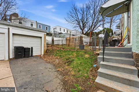 $240,000 | 3841 Marshall Road, Drexel Hill, PA 19026