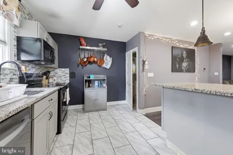 $240,000 | 3841 Marshall Road, Drexel Hill, PA 19026