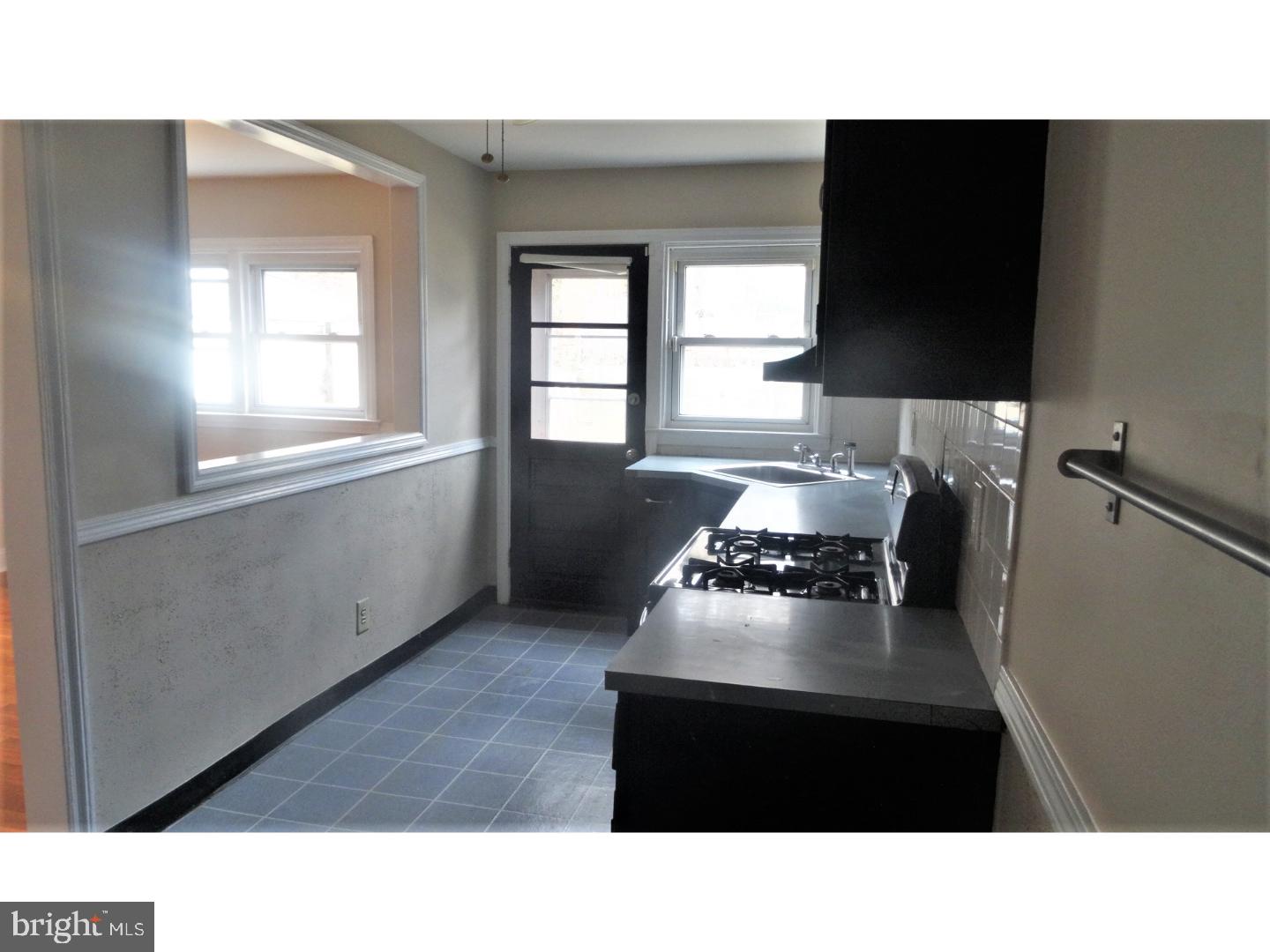 3949 Stratford Road Upper Darby, PA 19026 - Photo 7 of 13 Gallery Image 7