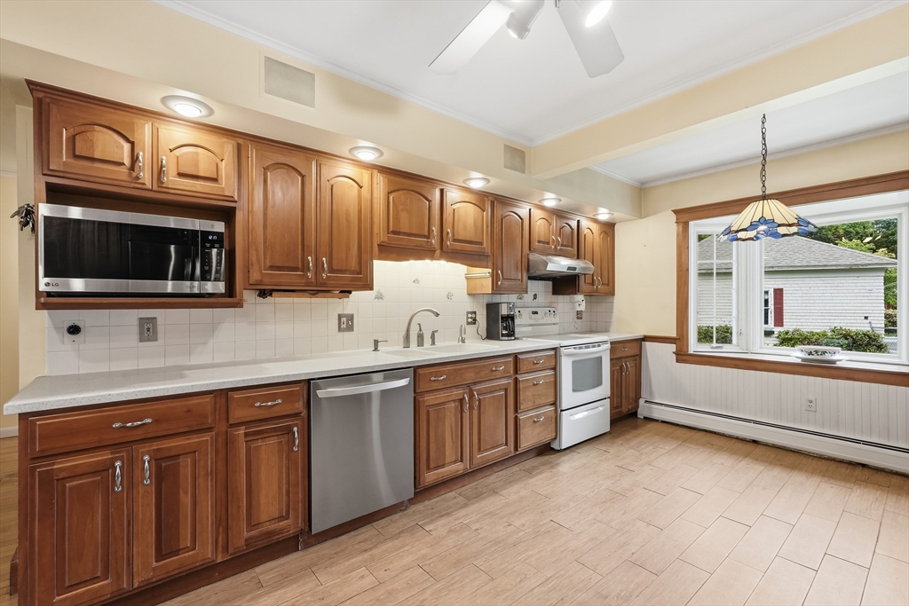 243 Colrain Road Greenfield, MA 01301 - Photo 11 of 42