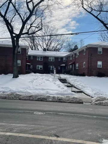 $1,850 | 152 Belleville Avenue, Unit 14, Bloomfield, NJ 07003