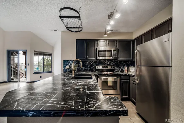 $325,000 | 846 South Vance Street, Unit C, Lakewood, CO 80226