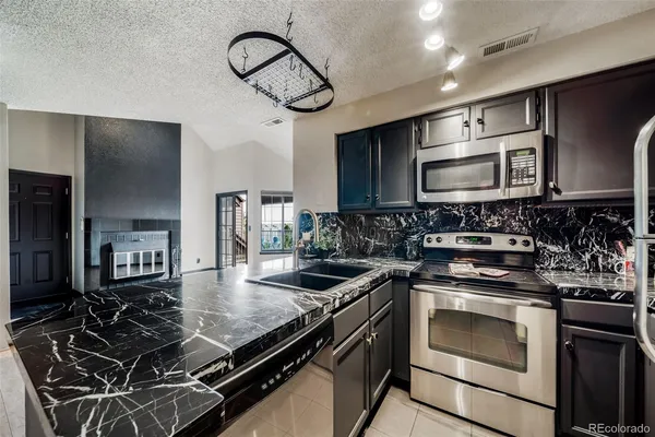 $325,000 | 846 South Vance Street, Unit C, Lakewood, CO 80226