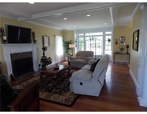 2 Whitman Way Lincoln, RI 02865 - Photo 4 of 20 Living Room. Mahogany flooring in large front to back greatroom.