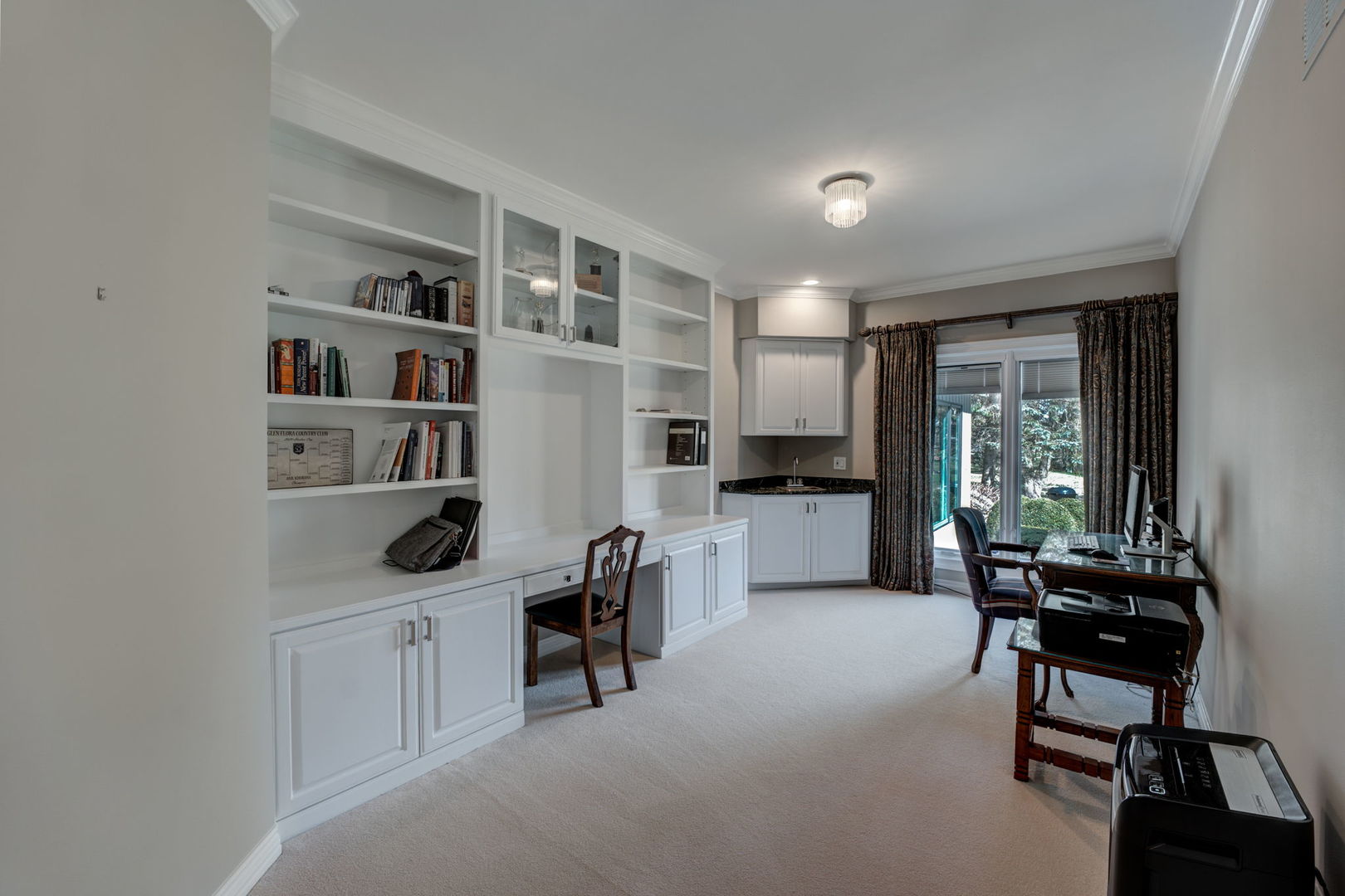 791 South Ridge Road Lake Forest, IL 60045 - Photo 20 of 40 a room with furniture cabinets and window