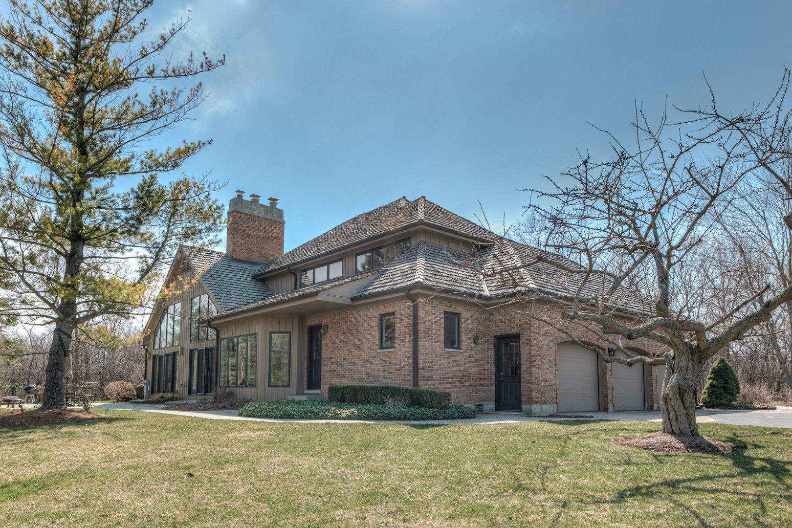 791 South Ridge Road Lake Forest, IL 60045 - Photo 34 of 40 a front view of a house with a yard