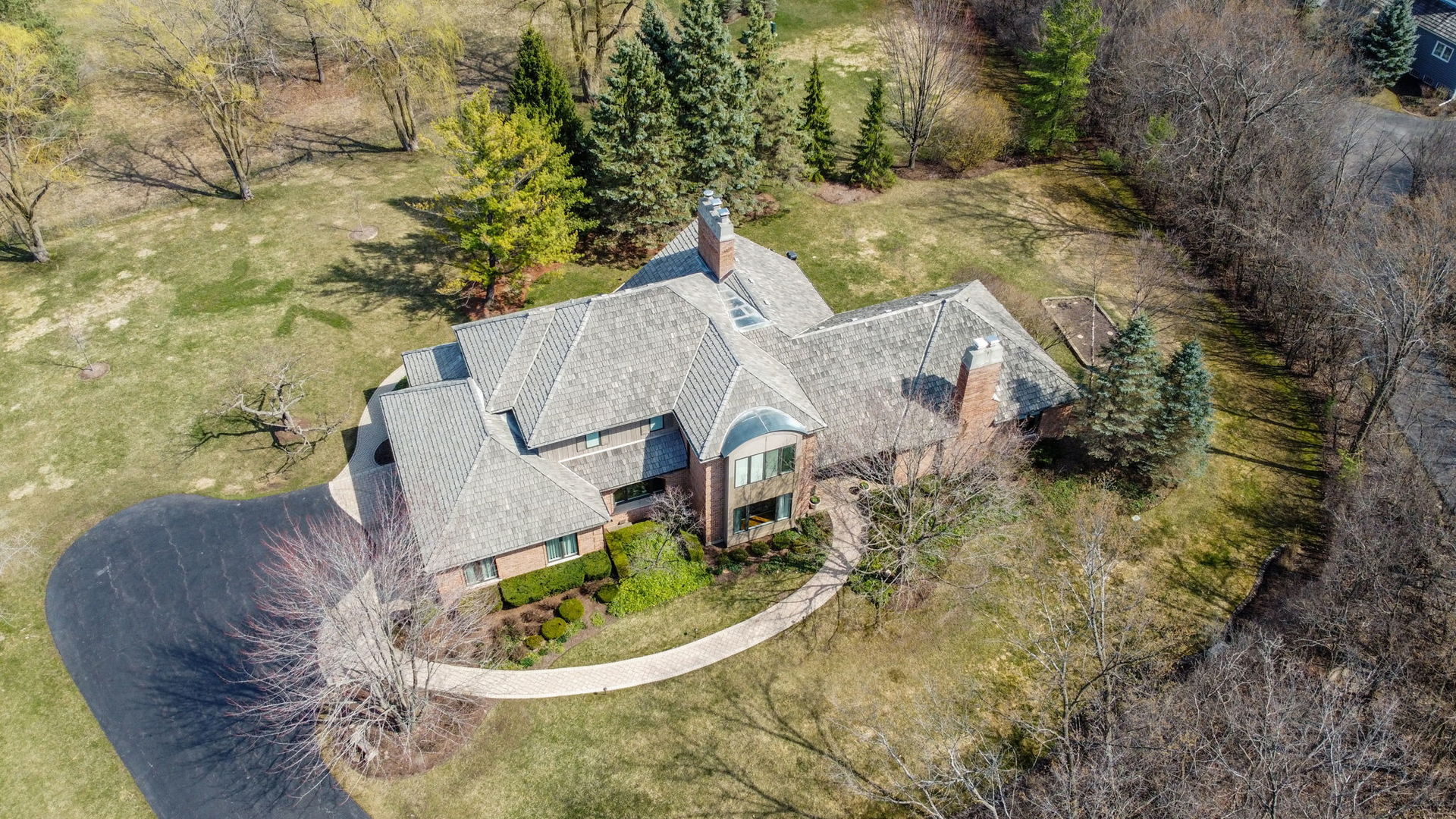 791 South Ridge Road Lake Forest, IL 60045 - Photo 36 of 40 a view of a bird bath
