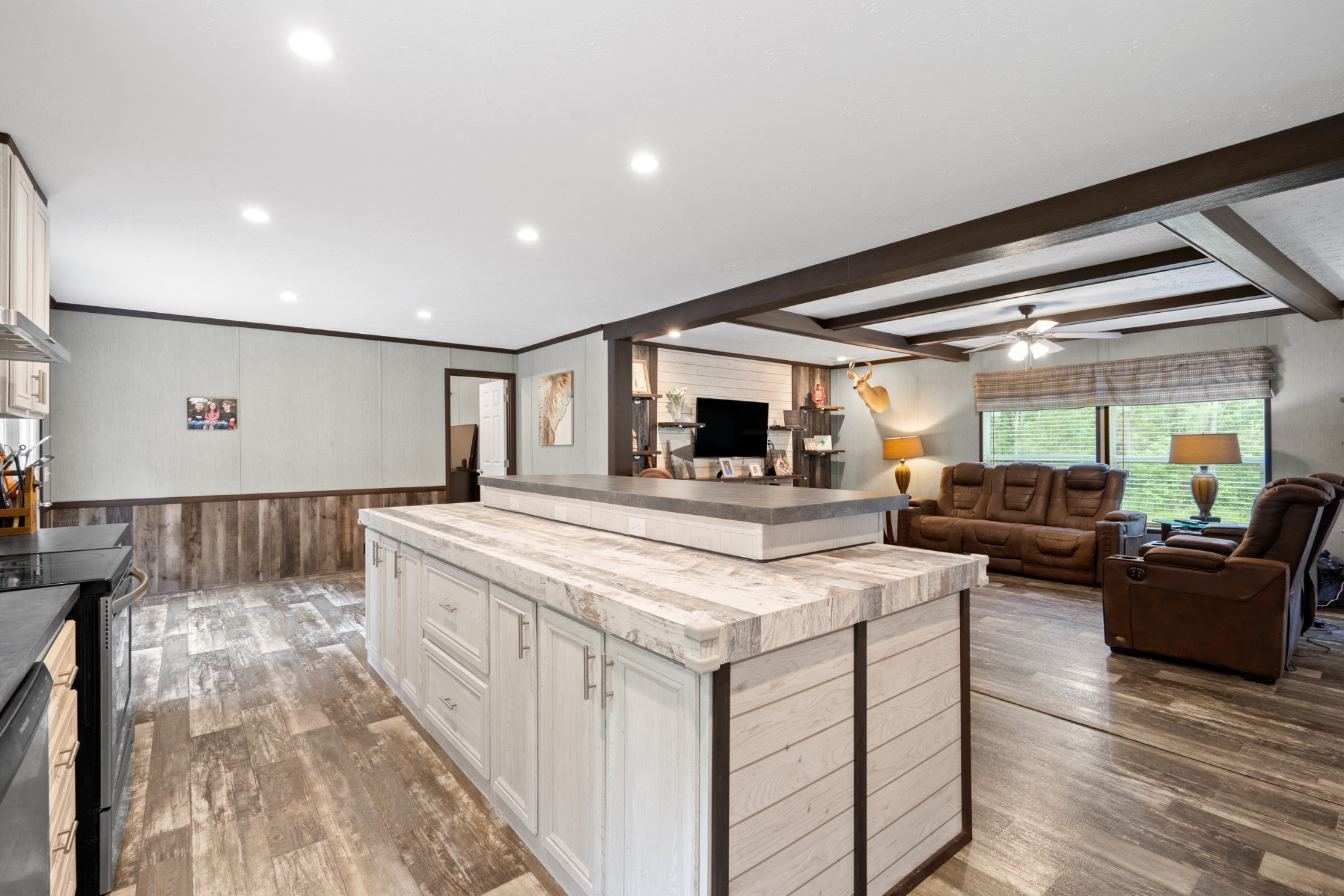 1101 Tom Brown Road McEwen, TN 37101 - Photo 12 of 45 Gallery Image 12