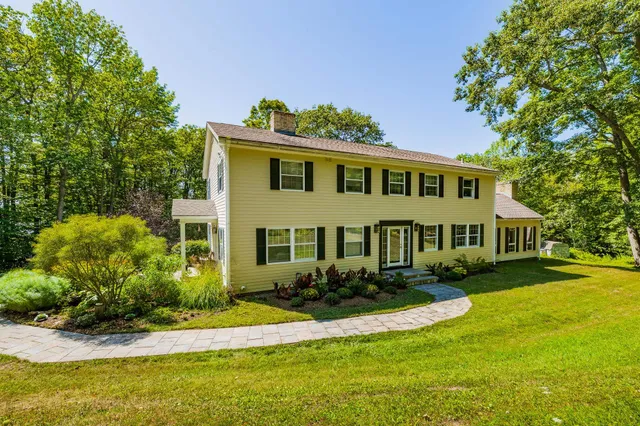 $1,575,000 | 3 Sugarmaple Lane, Hanover, NH 03750