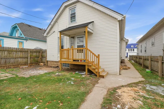 $269,900 | 959 West Oklahoma Avenue, Milwaukee, WI 53215