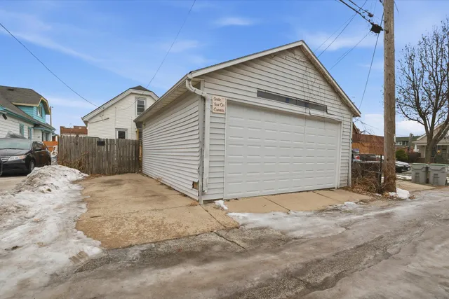 $269,900 | 959 West Oklahoma Avenue, Milwaukee, WI 53215