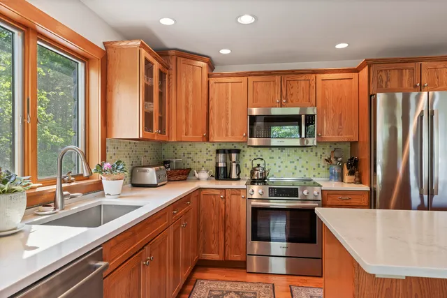 $1,200,000 | 86 Firth Drive, Boothbay, ME 04537