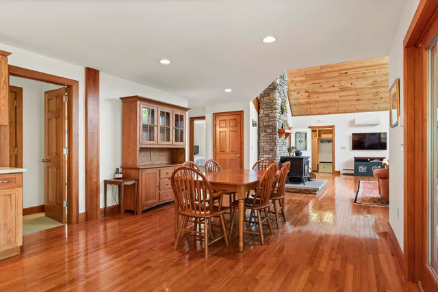 $1,200,000 | 86 Firth Drive, Boothbay, ME 04537