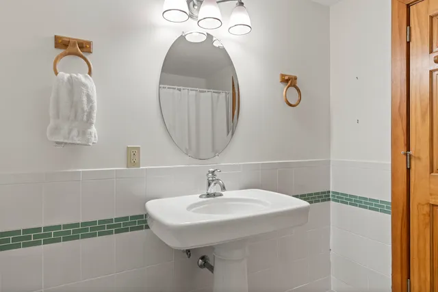 $1,200,000 | 86 Firth Drive, Boothbay, ME 04537