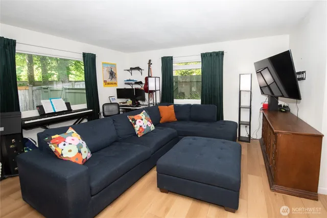 $389,999 | 201 West Alder Street, Shelton, WA 98584