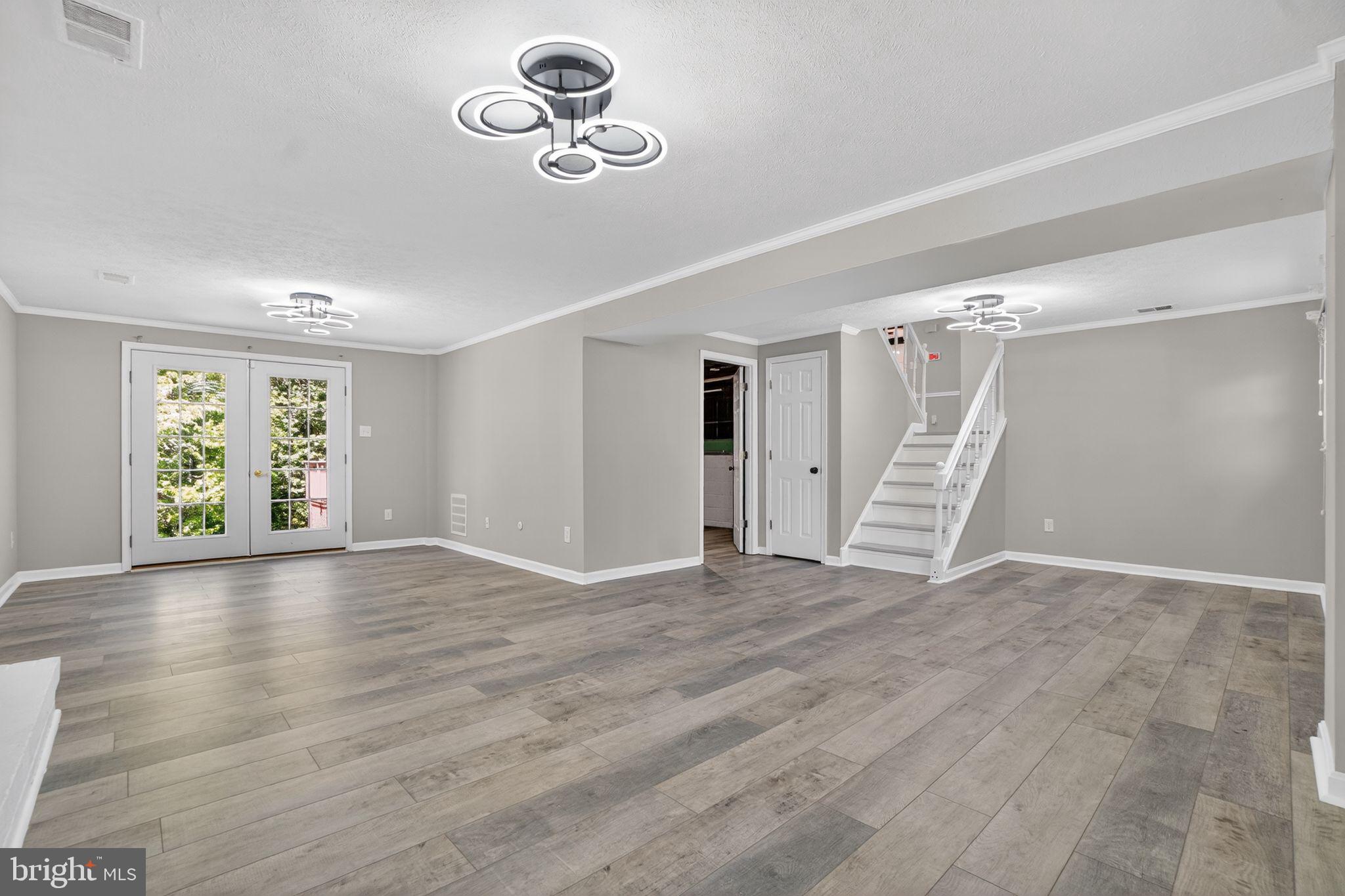 507 Clarks Run Road La Plata, MD 20646 - Photo 15 of 49 Spacious, modern living area awaits you.