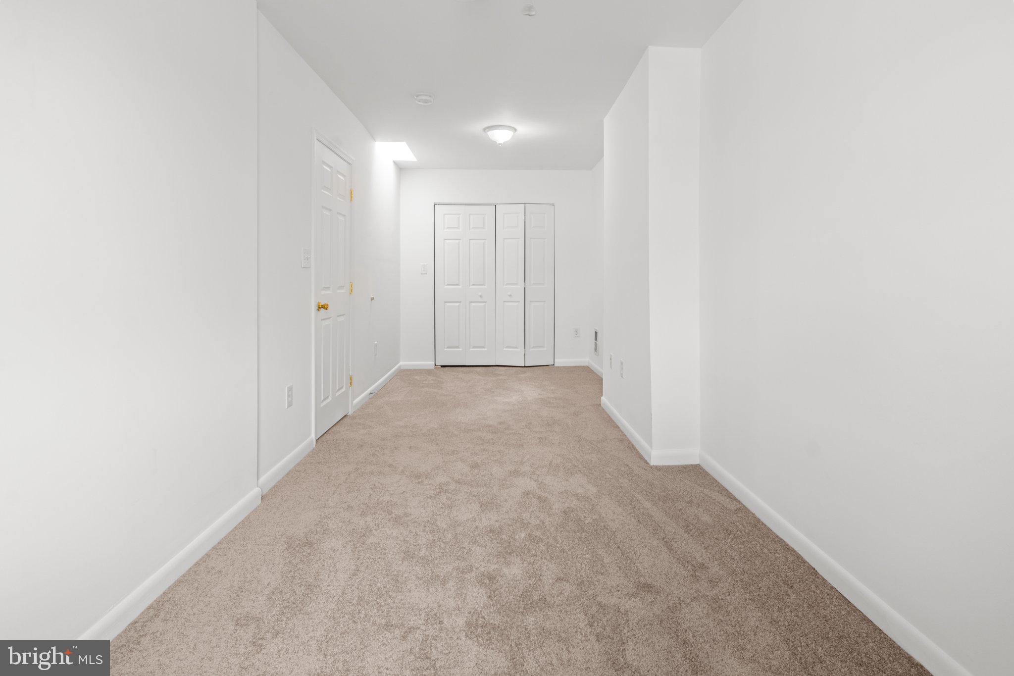 3915 Falls Road Baltimore, MD 21211 - Photo 22 of 23 Spacious, blank canvas for creativity.