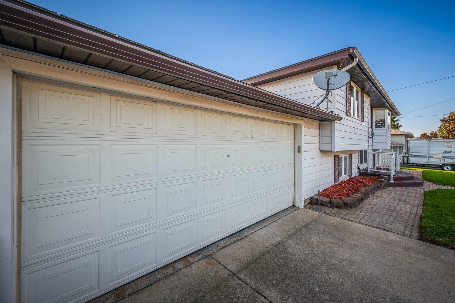 1110 South Whipple Road Spokane Valley, WA 99206 - Photo 3 of 36