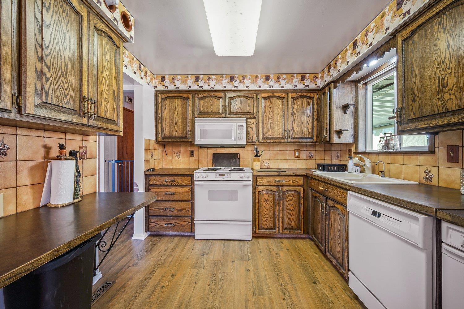 1110 South Whipple Road Spokane Valley, WA 99206 - Photo 9 of 36