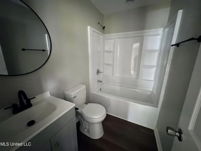 $1,850 | 521 North Park Lane, Jackson, MS 39206