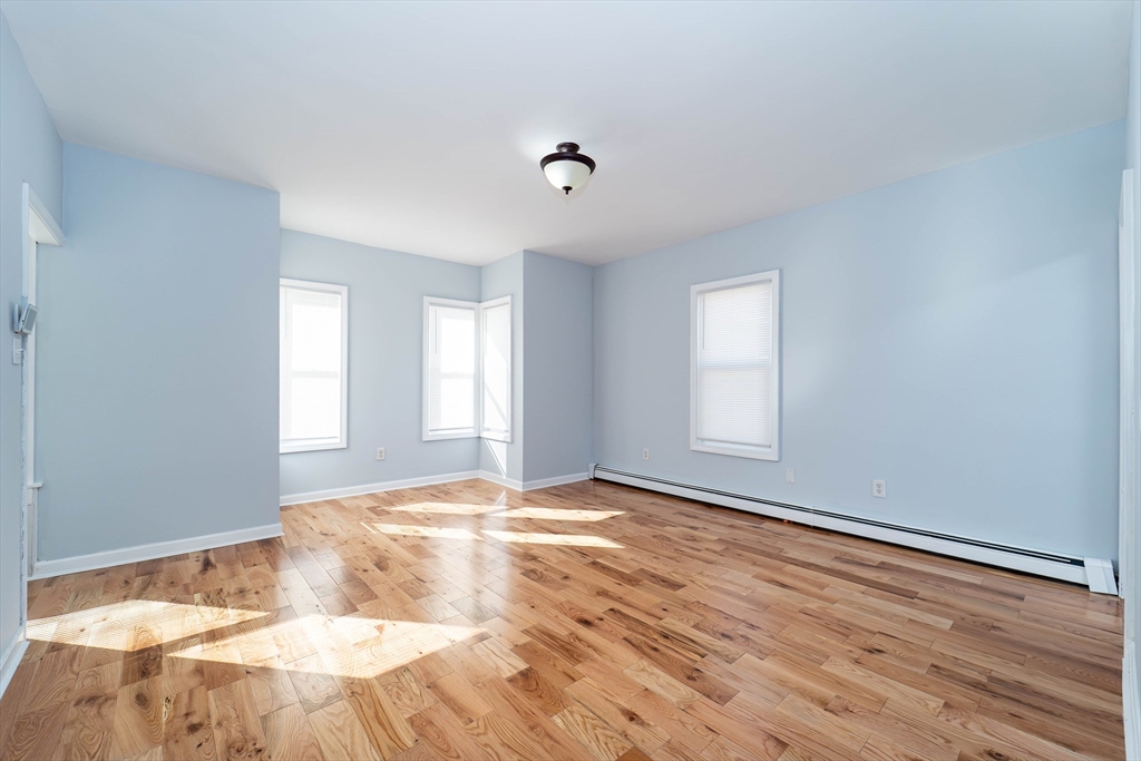 224 Grinnell Street Fall River, MA 02721 - Photo 2 of 36