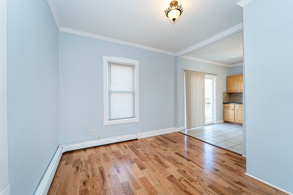 224 Grinnell Street Fall River, MA 02721 - Photo 8 of 36