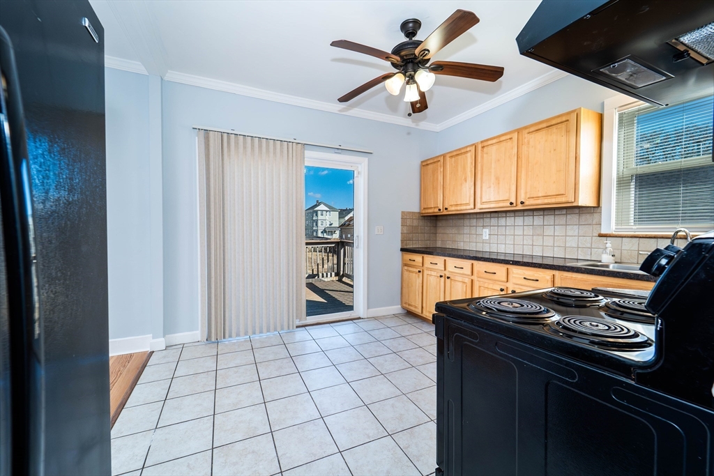 224 Grinnell Street Fall River, MA 02721 - Photo 9 of 36