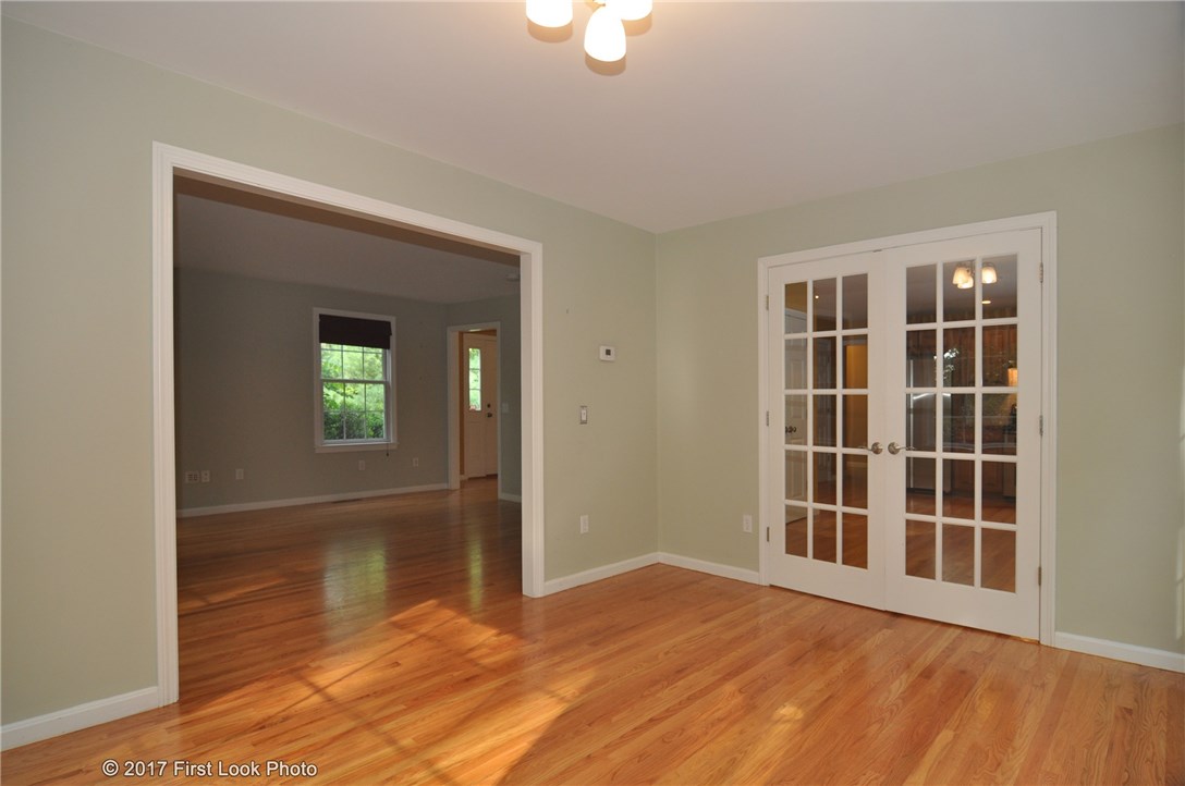 22 Stone Bridge Way Hopkinton, RI 02832 - Photo 12 of 39 Dining Room