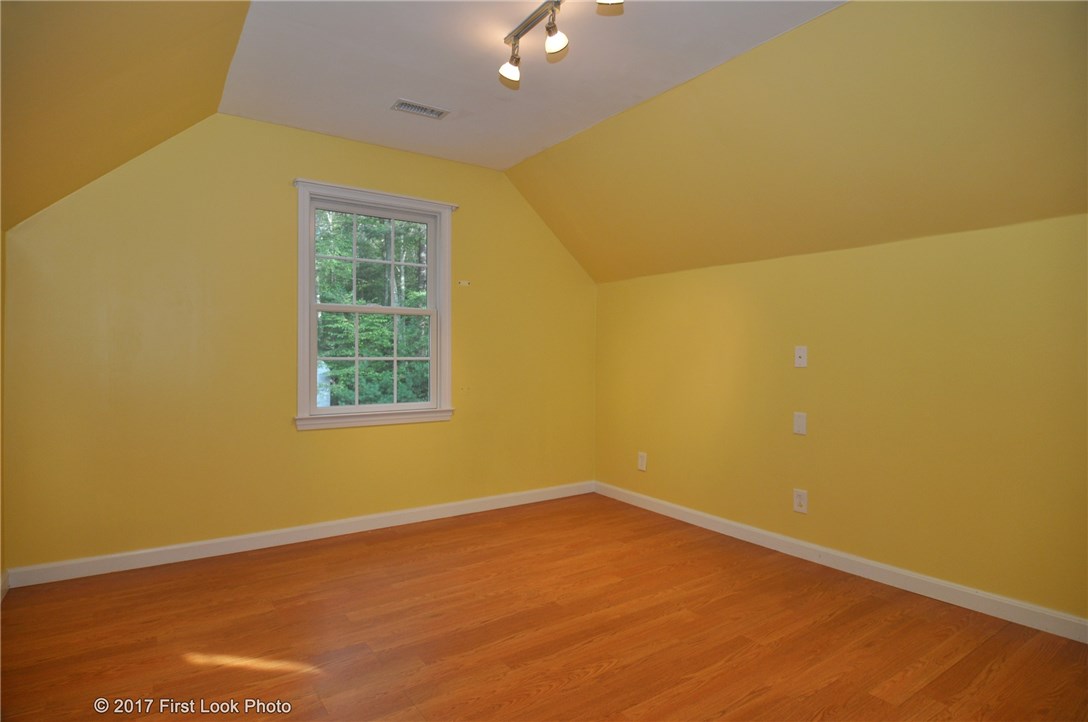 22 Stone Bridge Way Hopkinton, RI 02832 - Photo 26 of 39 Family Room