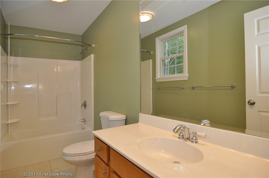22 Stone Bridge Way Hopkinton, RI 02832 - Photo 30 of 39 Full Bath